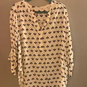 LOFT TUNIC WITH COLORFUL FLIES IN SIZE XL